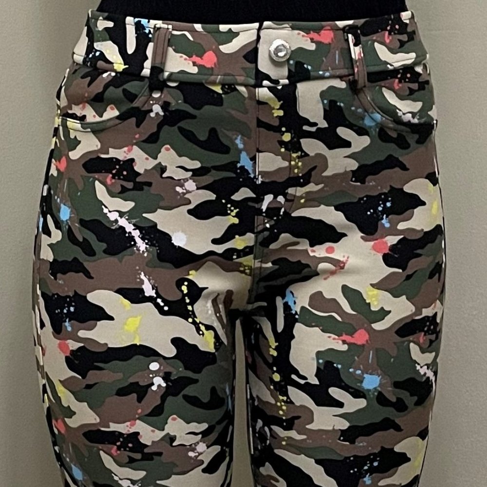 Thrill Jeans Women's, Size L, Multicolor with high waist, adjusted to the ankle.